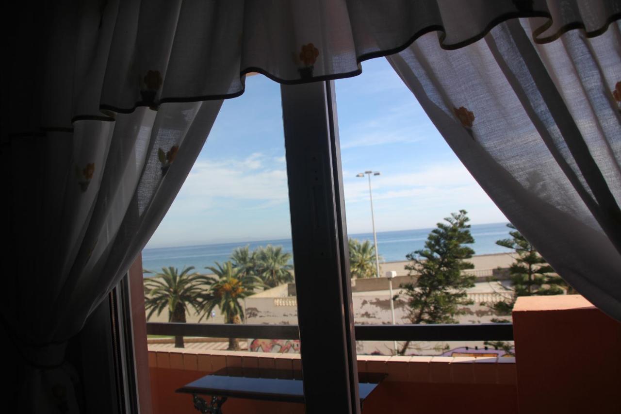 Apartamento En Primera Linea De Playa, Con Vistas A La Playa Y Con Wifi Roquetas de Mar Exterior foto